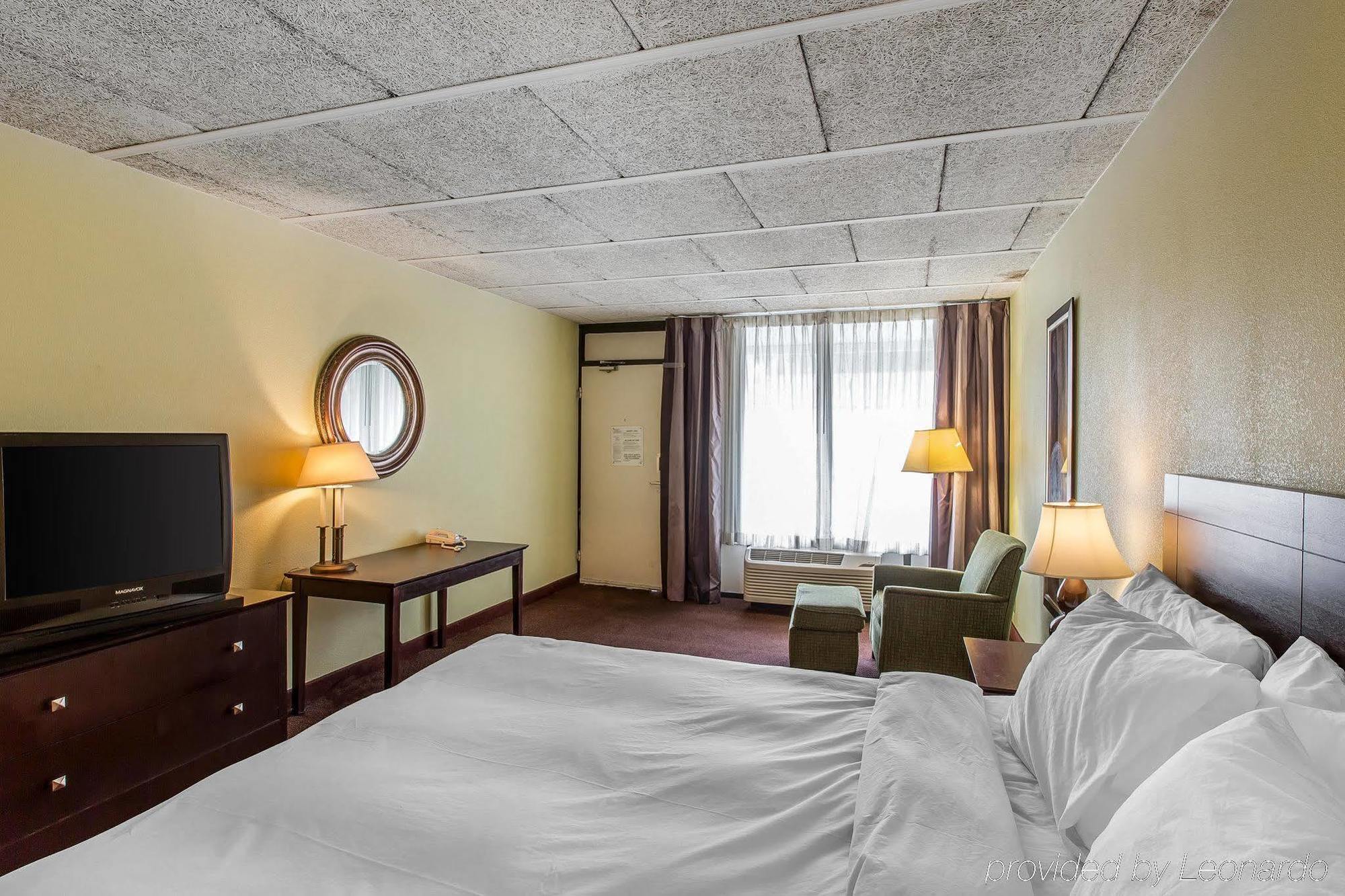 Clarion Inn Brunswick Eksteriør bilde